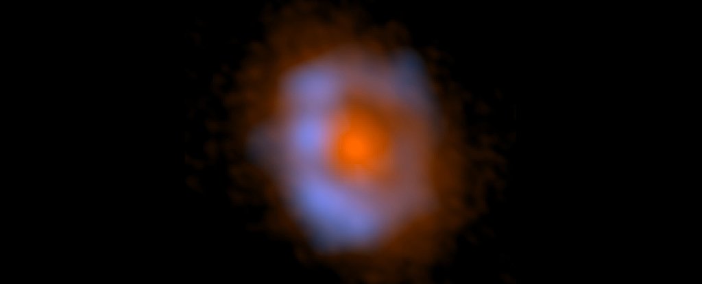 Astrónomos detectan moléculas orgánicas alrededor de una estrella recién nacida a 1 300 años luz de distancia