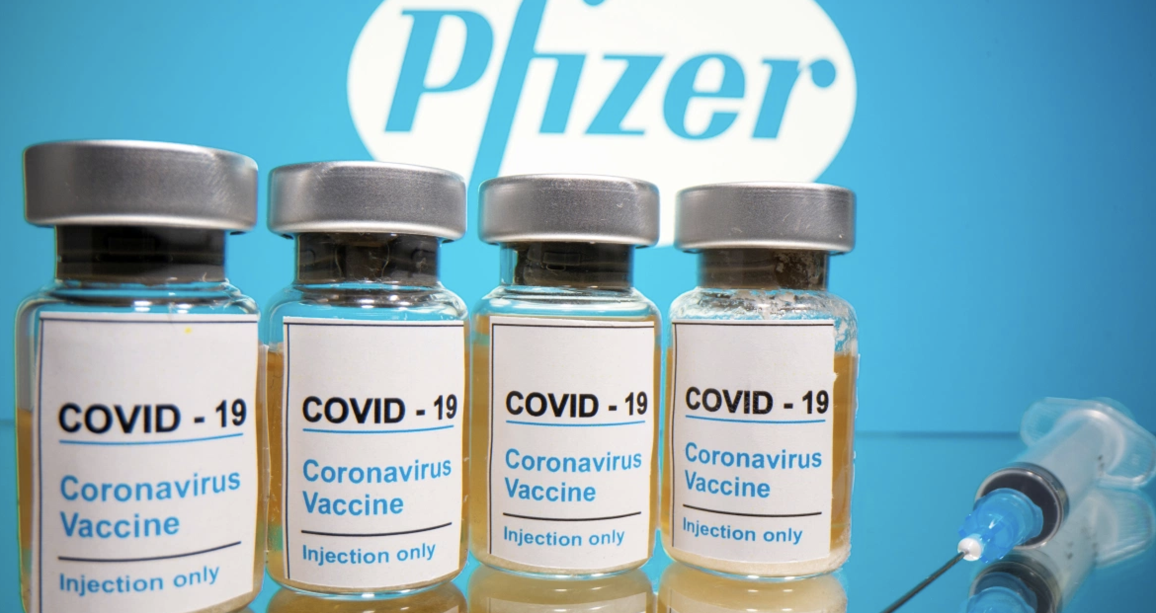 La vacuna de Pfizer funciona contra la nueva variante del coronavirus, sugiere estudio