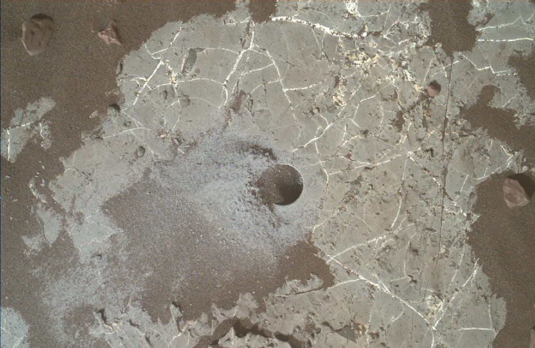 Rover Curiosity encontró isótopos de carbono en Marte que podrían sugerir la existencia de vida extraterrestre