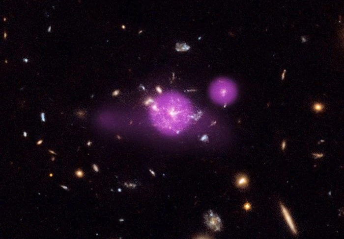 Astrónomos detectaron una gran cantidad de agujeros negros en esta telaraña cósmica