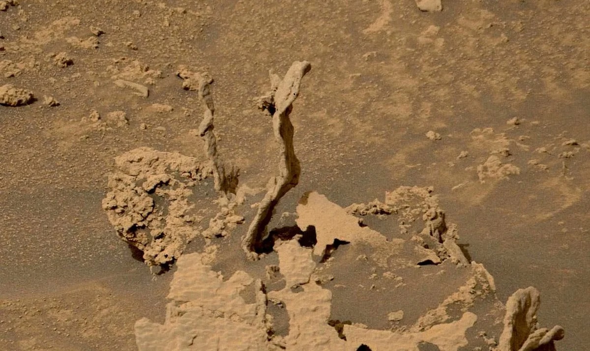 El rover Curiosity ha encontrado «chimeneas de hadas» en la superficie de Marte