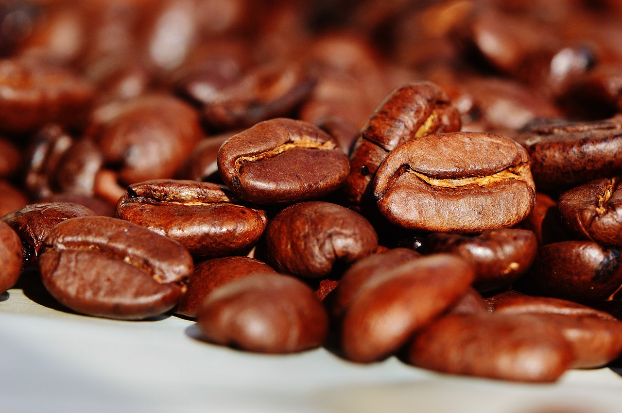 Investigadores prueban que el consumo regular de café reduce la presión arterial
